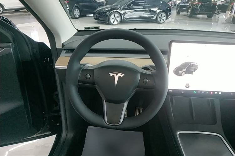 Used Tesla Model Y 2022 Revised Version Rear-Wheel Drive Steering Wheel