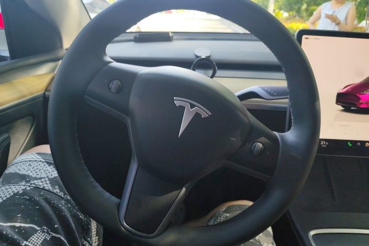 Used Tesla Model Y 2022 Revised Version Rear-Wheel Drive Steering Wheel
