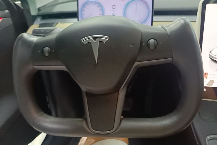 Used Tesla Model Y 2022 Revised Version Rear-Wheel Drive Steering Wheel
