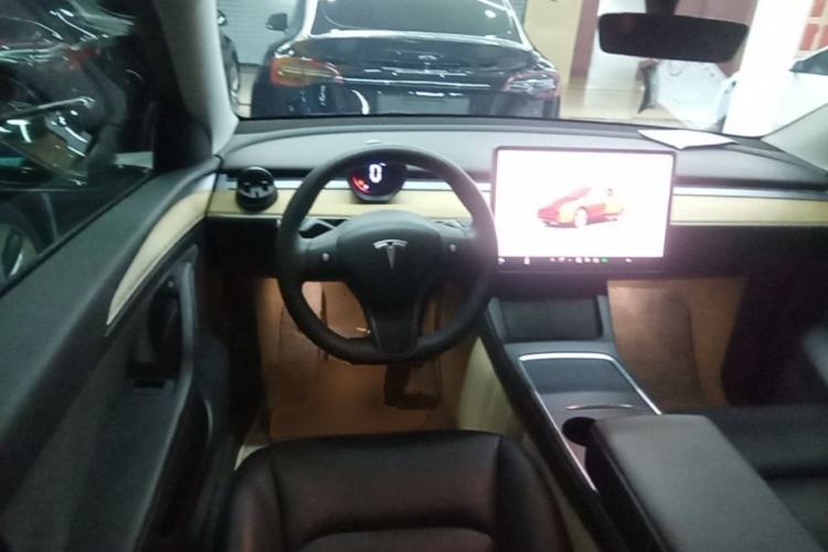 Used Tesla Model Y 2022 Revised Version Rear-Wheel Drive Steering Wheel