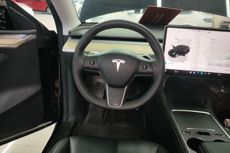 Used Tesla Model Y 2022 Revised Version Rear-Wheel Drive Steering Wheel