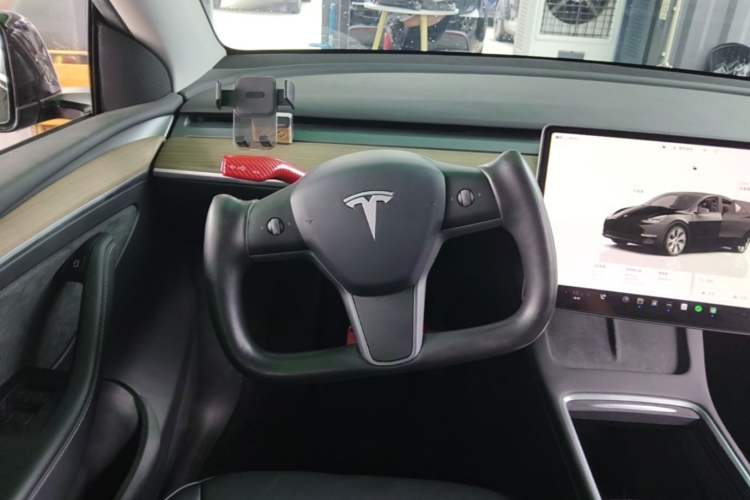 Used Tesla Model Y 2022 Revised Version Rear-Wheel Drive Steering Wheel