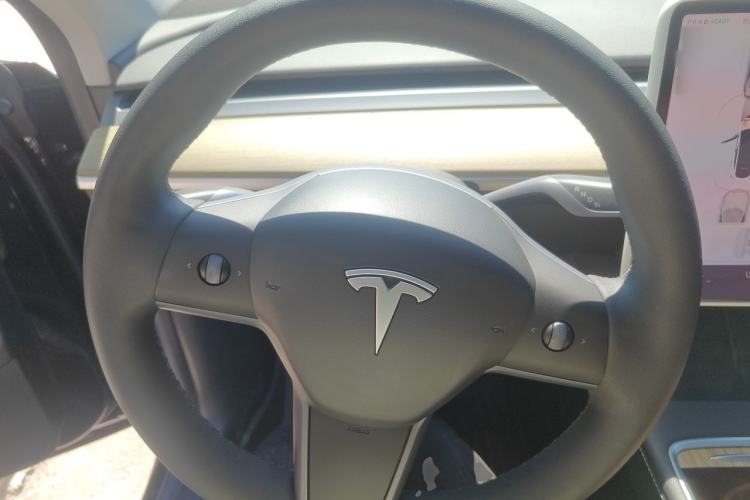 Used Tesla Model Y 2022 Revised Version Rear-Wheel Drive Steering Wheel