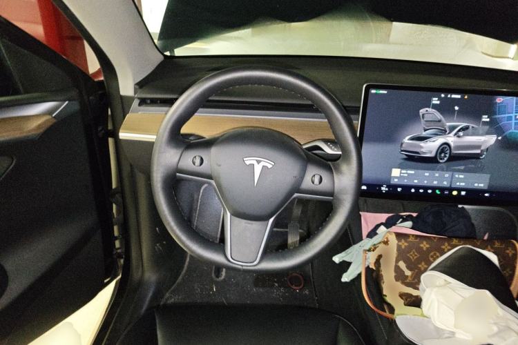 Used Tesla Model Y 2022 Revised Version Rear-Wheel Drive Steering Wheel