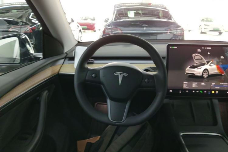 Used Tesla Model Y 2022 Revised Version Rear-Wheel Drive Steering Wheel