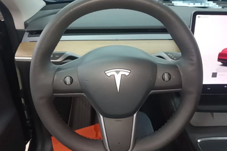 Used Tesla Model Y 2022 Rear-Wheel-Drive Version Steering Wheel