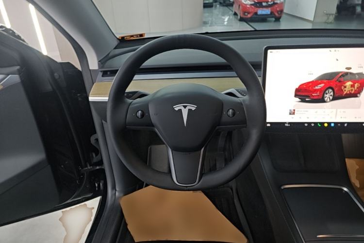 Used Tesla Model Y 2022 Revised Version Rear-Wheel Drive Steering Wheel