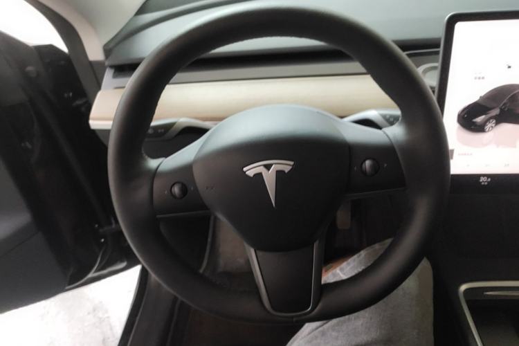 Used Tesla Model Y 2022 Revised Version Rear-Wheel Drive Steering Wheel
