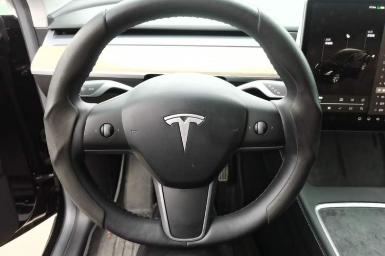 Used Tesla Model Y 2022 Revised Version Rear-Wheel Drive Steering Wheel