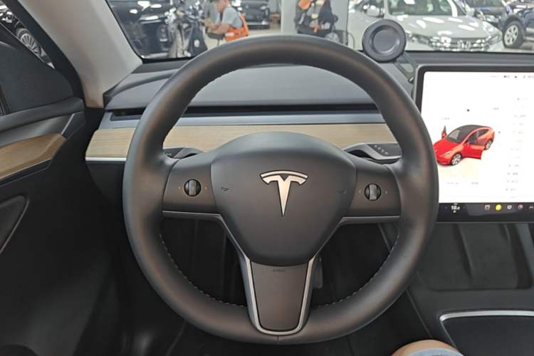 Used Tesla Model Y 2022 Rear-Wheel-Drive Version Steering Wheel