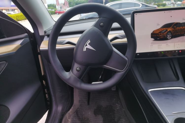 Used Tesla Model Y 2022 Revised Version Rear-Wheel Drive Steering Wheel