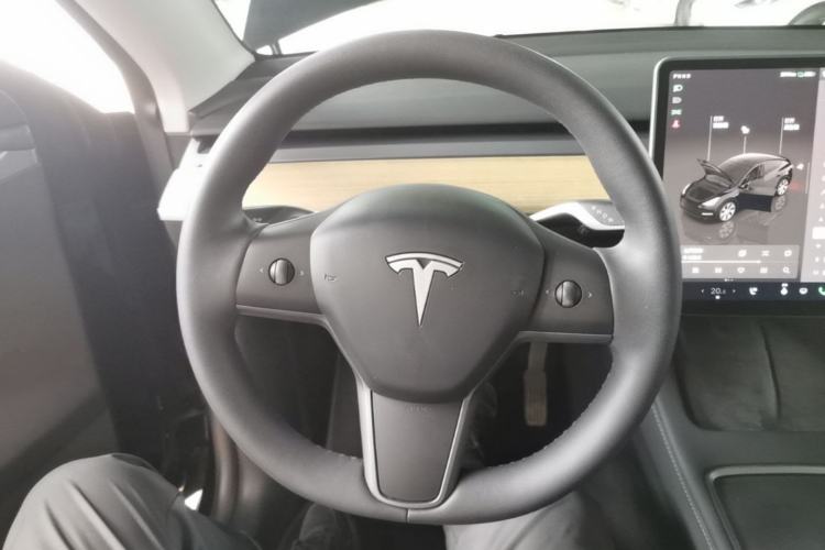 Used Tesla Model Y 2022 Revised Version Rear-Wheel Drive Steering Wheel