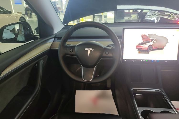Used Tesla Model Y 2022 Rear-Wheel-Drive Version Steering Wheel