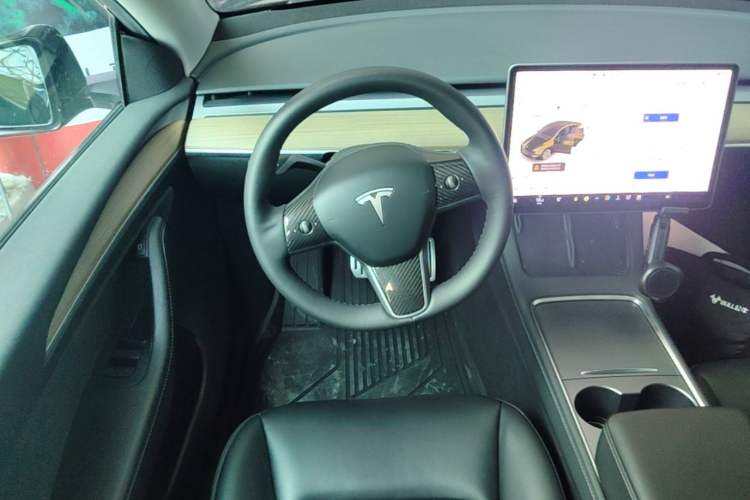 Used Tesla Model Y 2022 Rear-Wheel-Drive Version Steering Wheel