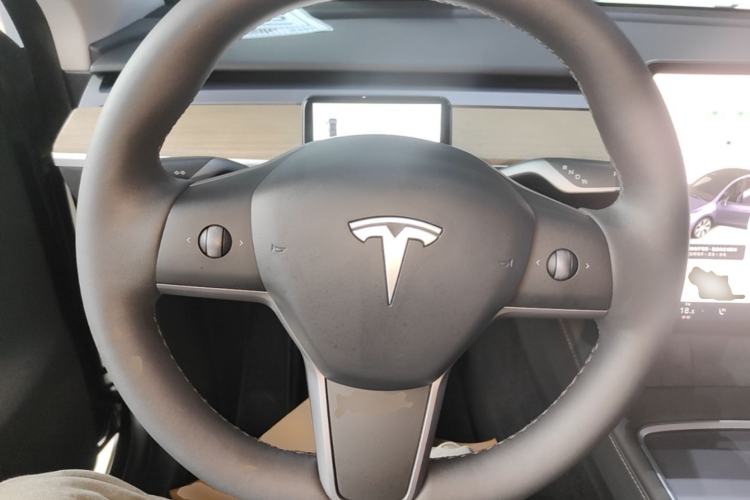 Used Tesla Model Y 2022 Revised Version Rear-Wheel Drive Steering Wheel