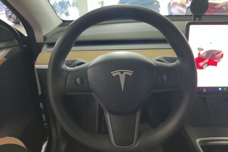 Used Tesla Model Y 2022 Rear-Wheel-Drive Version Steering Wheel