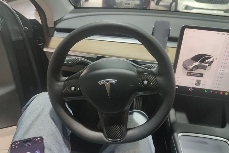 Used Tesla Model Y 2022 Revised Version Rear-Wheel Drive Steering Wheel