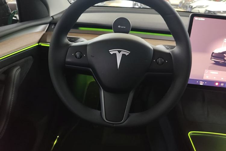 Used Tesla Model Y 2022 Revised Version Rear-Wheel Drive Steering Wheel
