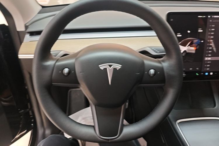 Used Tesla Model Y 2022 Revised Version Rear-Wheel Drive Steering Wheel