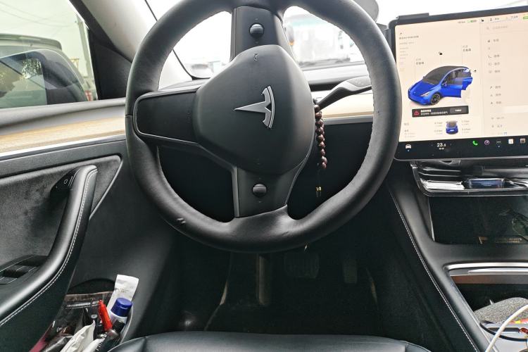 Used Tesla Model Y 2022 Rear-Wheel-Drive Version Steering Wheel