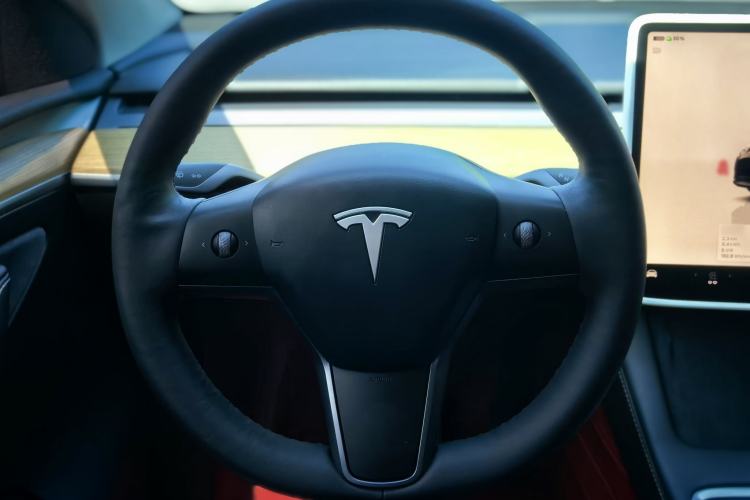 Used Tesla Model Y 2022 Revised Version Rear-Wheel Drive Steering Wheel