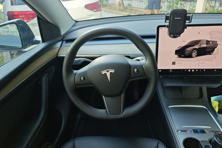 Used Tesla Model Y 2022 Revised Version Rear-Wheel Drive Steering Wheel