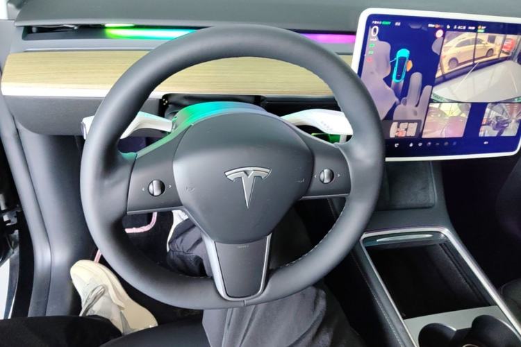 Used Tesla Model Y 2022 Revised Version Rear-Wheel Drive Steering Wheel