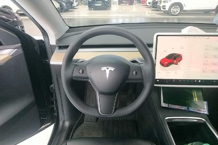 Used Tesla Model Y 2022 Revised Version Rear-Wheel Drive Steering Wheel