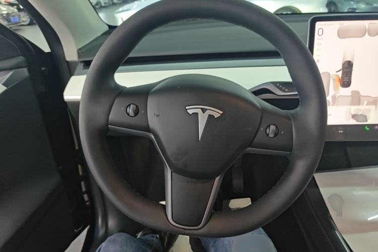Used Tesla Model Y 2022 Rear-Wheel-Drive Version Steering Wheel