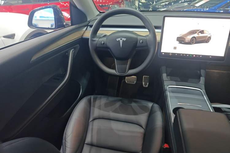 Used Tesla Model Y 2022 Rear-Wheel-Drive Version Steering Wheel
