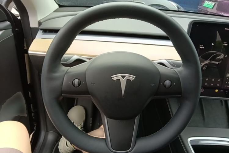 Used Tesla Model Y 2022 Revised Version Rear-Wheel Drive Steering Wheel