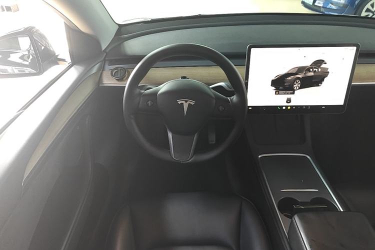 Used Tesla Model Y 2022 Rear-Wheel-Drive Version Steering Wheel