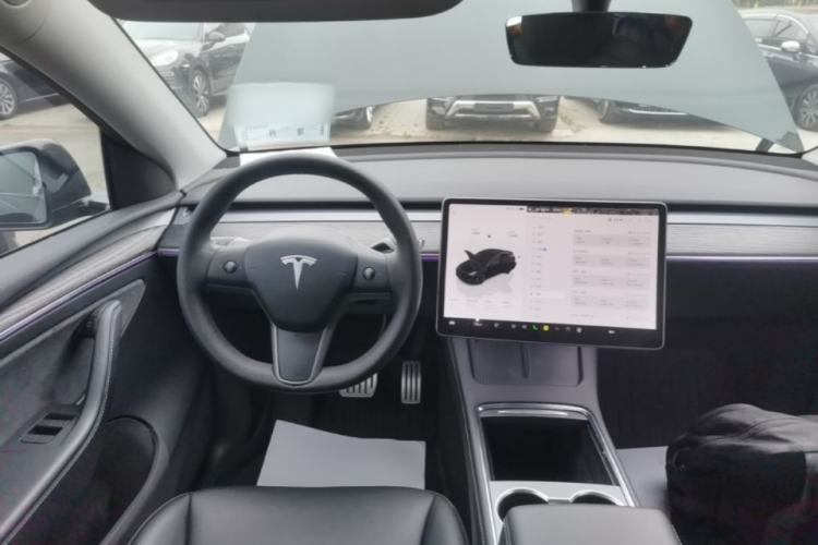 Used Tesla Model Y 2022 Performance High-Performance All-Wheel-Drive Version Steering Wheel