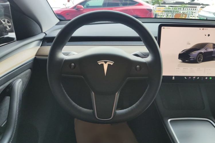 Used Tesla Model Y 2022 Rear-Wheel-Drive Version Steering Wheel