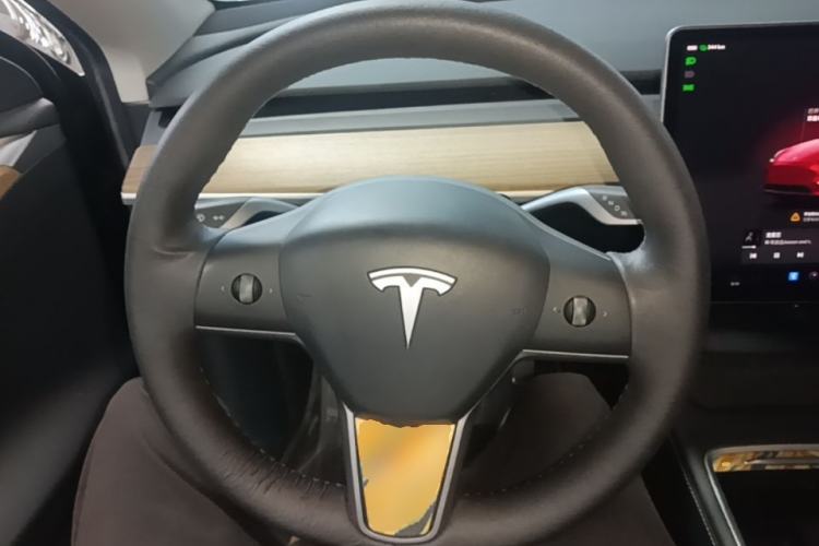 Used Tesla Model Y 2022 Rear-Wheel-Drive Version Steering Wheel