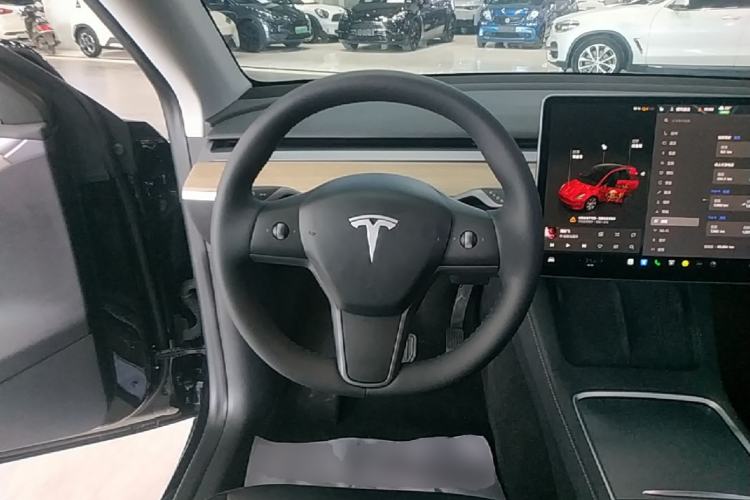 Used Tesla Model Y 2022 Revised Version Rear-Wheel Drive Steering Wheel