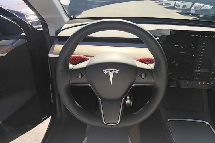 Used Tesla Model Y 2022 Rear-Wheel-Drive Version Steering Wheel