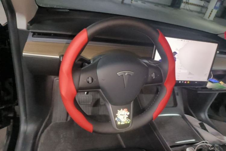 Used Tesla Model Y 2022 Revised Version Rear-Wheel Drive Steering Wheel