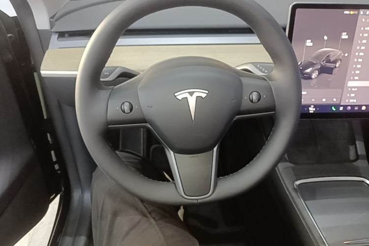 Used Tesla Model Y 2022 Revised Version Rear-Wheel Drive Steering Wheel