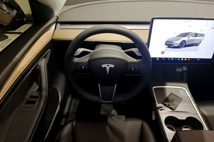 Used Tesla Model Y 2022 Revised Version Rear-Wheel Drive Steering Wheel