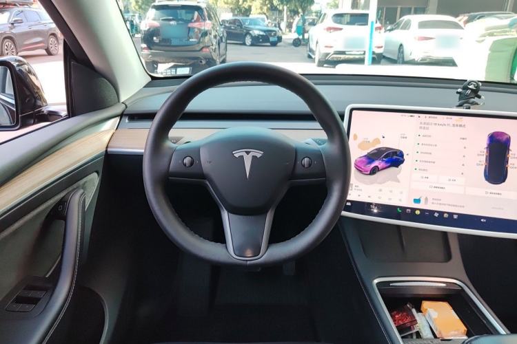 Used Tesla Model Y 2022 Rear-Wheel-Drive Version Steering Wheel