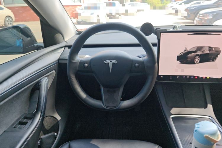 Used Tesla Model Y 2022 Revised Version Rear-Wheel Drive Steering Wheel