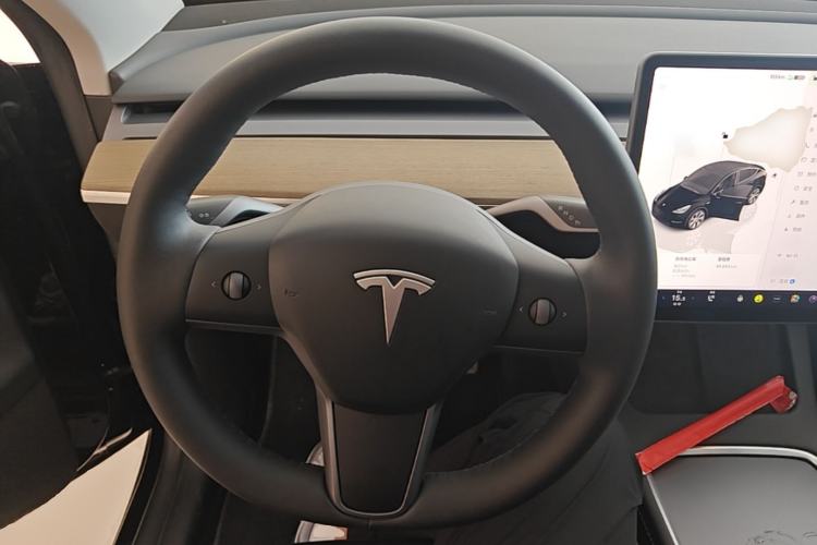Used Tesla Model Y 2022 Revised Version Rear-Wheel Drive Steering Wheel