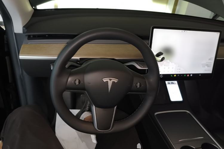 Used Tesla Model Y 2022 Rear-Wheel-Drive Version Steering Wheel