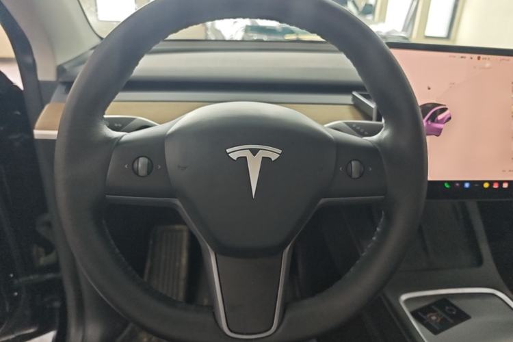 Used Tesla Model Y 2022 Rear-Wheel-Drive Version Steering Wheel