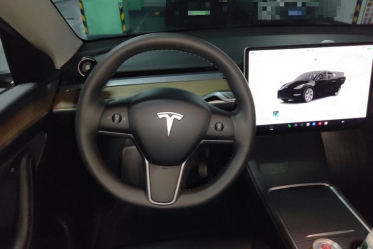 Used Tesla Model Y 2022 Revised Version Rear-Wheel Drive Steering Wheel