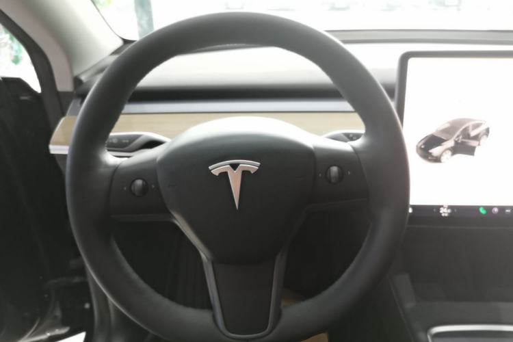 Used Tesla Model Y 2022 Revised Version Rear-Wheel Drive Steering Wheel