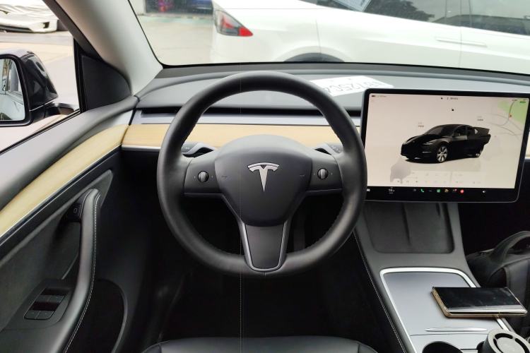 Used Tesla Model Y 2022 Rear-Wheel-Drive Version Steering Wheel