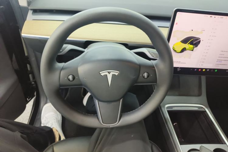 Used Tesla Model Y 2022 Revised Version Rear-Wheel Drive Steering Wheel