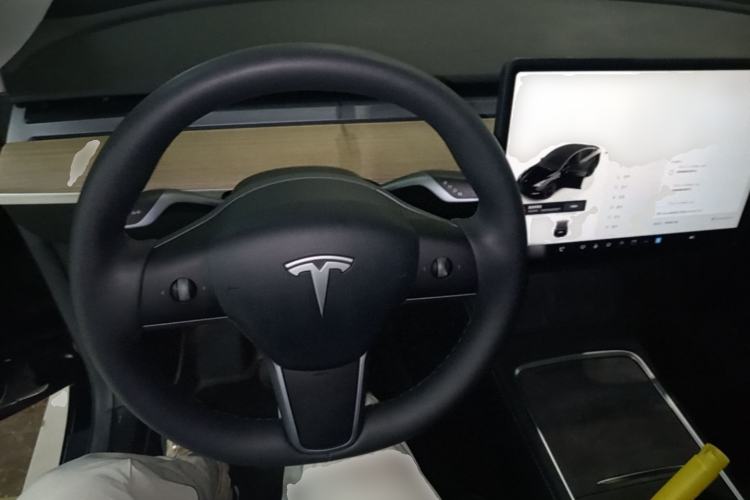 Used Tesla Model Y 2022 Revised Version Rear-Wheel Drive Steering Wheel